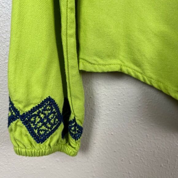 NWT Crown & Ivy Top Blouse Embroidered Blue Green Long sleeve SP - Picture 5 of 5